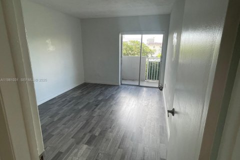 Copropriété à louer à Coral Gables, Floride: 1 chambre, 1700.11 m2 № 2044217 - photo 21