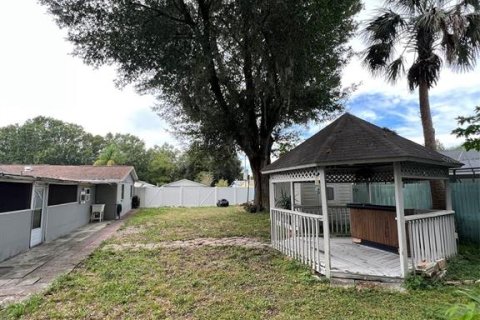 House in Lutz, Florida 4 bedrooms, 164.44 sq.m. № 2239500 - photo 22