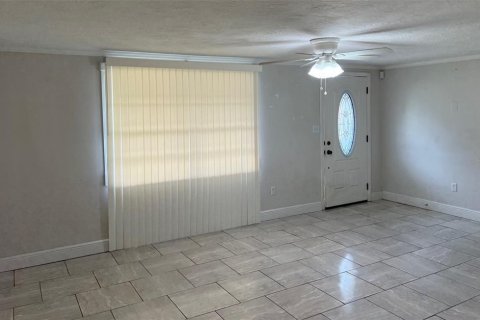 House in Lutz, Florida 4 bedrooms, 164.44 sq.m. № 2239500 - photo 16