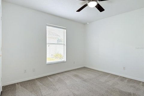 House in Davenport, Florida 4 bedrooms, 224.45 sq.m. № 2207824 - photo 20