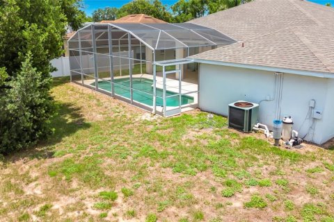 House in Davenport, Florida 4 bedrooms, 224.45 sq.m. № 2207824 - photo 2
