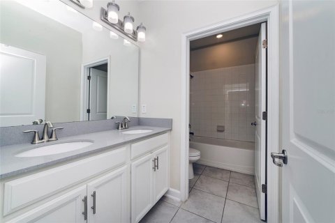 Casa en venta en Winter Garden, Florida, 4 dormitorios, 196.21 m2 № 1909432 - foto 7