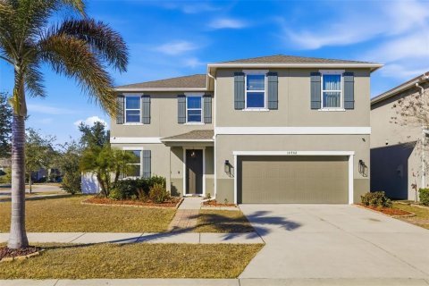House in Wimauma, Florida 3 bedrooms, 243.96 sq.m. № 2101731 - photo 2