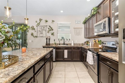 House in Wimauma, Florida 3 bedrooms, 243.96 sq.m. № 2101731 - photo 19