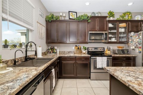 House in Wimauma, Florida 3 bedrooms, 243.96 sq.m. № 2101731 - photo 17