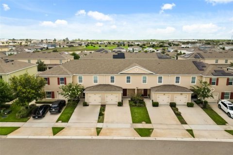 Adosado en venta en Kissimmee, Florida, 3 dormitorios, 142.14 m2 № 2196179 - foto 4