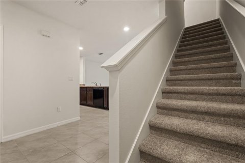 Adosado en venta en Kissimmee, Florida, 3 dormitorios, 142.14 m2 № 2196179 - foto 15