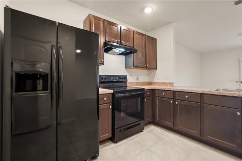 Adosado en venta en Kissimmee, Florida, 3 dormitorios, 142.14 m2 № 2196179 - foto 11