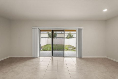 Adosado en venta en Kissimmee, Florida, 3 dormitorios, 142.14 m2 № 2196179 - foto 10