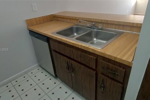 Copropriété à vendre à North Miami, Floride: 1 chambre, 63.64 m2 № 1693379 - photo 22