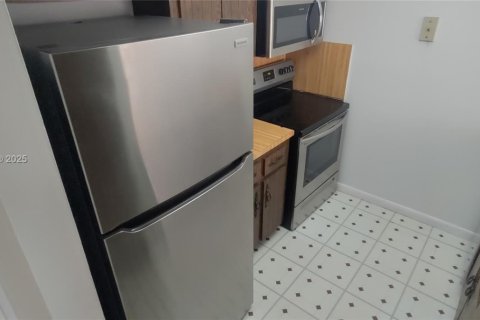 Copropriété à vendre à North Miami, Floride: 1 chambre, 63.64 m2 № 1693379 - photo 21