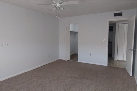 Copropriété à vendre à North Miami, Floride: 1 chambre, 63.64 m2 № 1693379 - photo 9