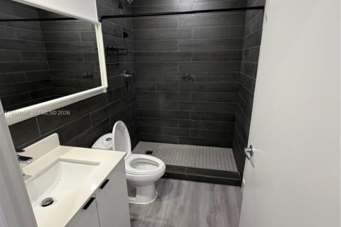 Apartment in Hialeah, Florida 2 bedrooms, 1819.49 sq.m. № 2046544 - photo 9