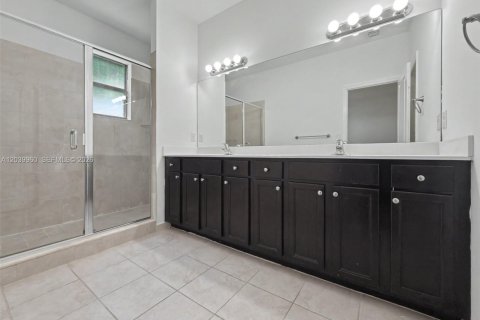 Adosado en alquiler en Homestead, Florida, 3 dormitorios, 175.31 m2 № 2085810 - foto 18