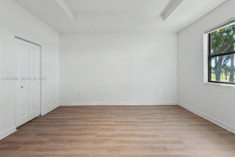 Adosado en alquiler en Homestead, Florida, 3 dormitorios, 175.31 m2 № 2085810 - foto 15