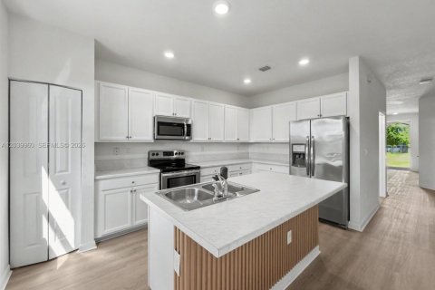 Adosado en alquiler en Homestead, Florida, 3 dormitorios, 175.31 m2 № 2085810 - foto 6