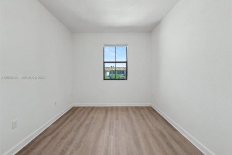Adosado en alquiler en Homestead, Florida, 3 dormitorios, 175.31 m2 № 2085810 - foto 24