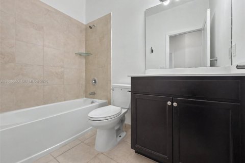 Adosado en alquiler en Homestead, Florida, 3 dormitorios, 175.31 m2 № 2085810 - foto 28