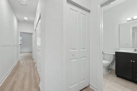 Adosado en alquiler en Homestead, Florida, 3 dormitorios, 175.31 m2 № 2085810 - foto 29