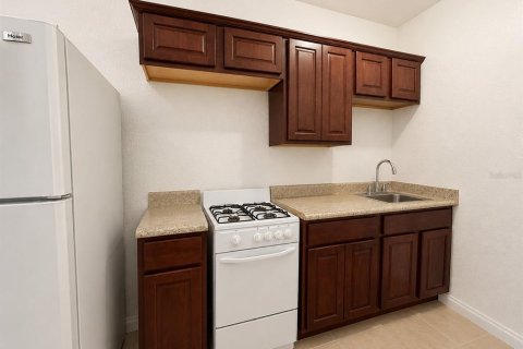 Casa en venta en Orlando, Florida, 4 dormitorios, 148.55 m2 № 2215237 - foto 6