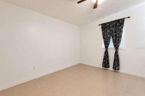 Casa en venta en Orlando, Florida, 4 dormitorios, 148.55 m2 № 2215237 - foto 22