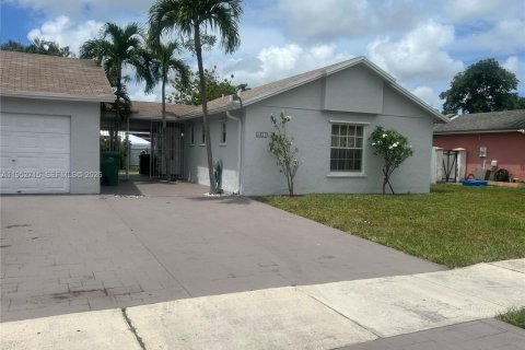 Casa en Hialeah, Florida 2 dormitorios, 96.99 m2 № 2008575