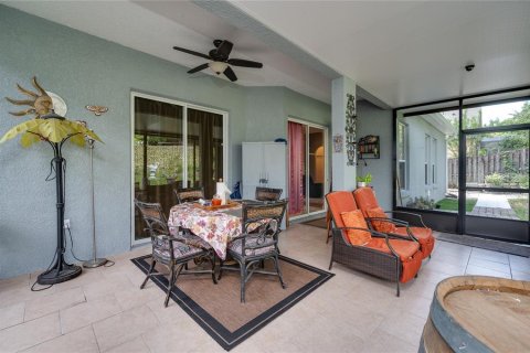 Villa ou maison à vendre à Apopka, Floride: 4 chambres, 216 m2 № 2149115 - photo 5