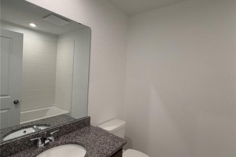 Townhouse in Orlando, Florida 3 bedrooms, 137.12 sq.m. № 2227446 - photo 22