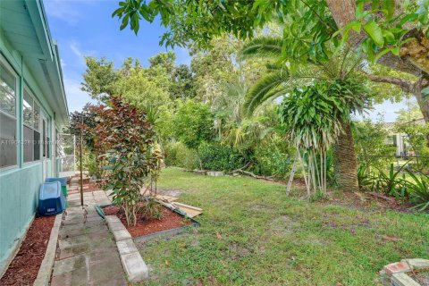 Купить коммерческую недвижимость в Корал-Спрингс, Флорида 367.52м2, № 1956056 - фото 29