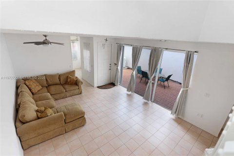 Купить таунхаус в Холливуд, Флорида 2 спальни, 130.43м2, № 2032850 - фото 24