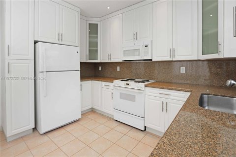 Купить таунхаус в Холливуд, Флорида 2 спальни, 130.43м2, № 2032850 - фото 16