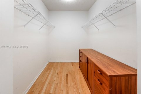 Купить таунхаус в Холливуд, Флорида 2 спальни, 130.43м2, № 2032850 - фото 29