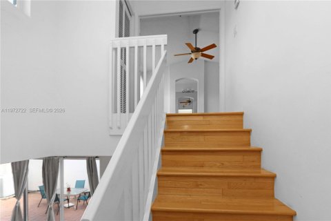 Купить таунхаус в Холливуд, Флорида 2 спальни, 130.43м2, № 2032850 - фото 25