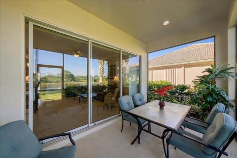 Villa ou maison à vendre à Port Charlotte, Floride: 2 chambres, 146.51 m2 № 2419736 - photo 23