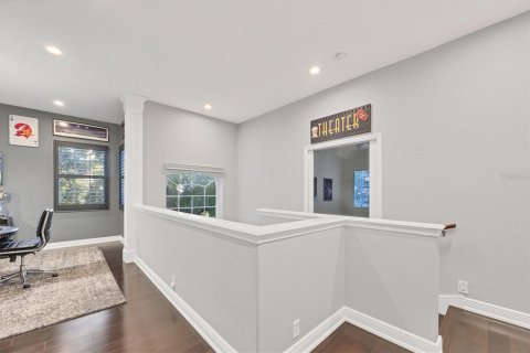 House in Lakewood Ranch, Florida 5 bedrooms, 522.48 sq.m. № 1915555 - photo 28