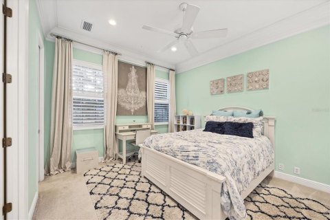 House in Lakewood Ranch, Florida 5 bedrooms, 522.48 sq.m. № 1915555 - photo 24