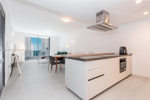 Condominio en venta en Miami, Florida, 1 dormitorio, 77.02 m2 № 2168619 - foto 5