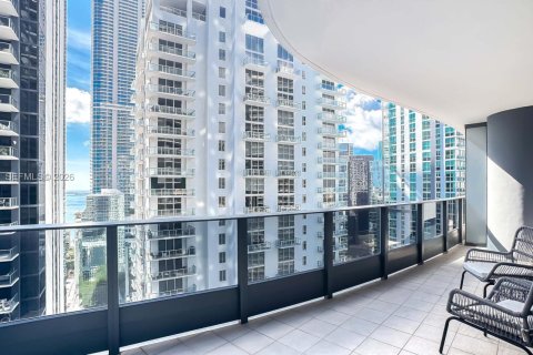 Condominio en venta en Miami, Florida, 1 dormitorio, 77.02 m2 № 2168619 - foto 4