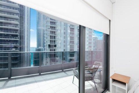 Condominio en venta en Miami, Florida, 1 dormitorio, 77.02 m2 № 2168619 - foto 22