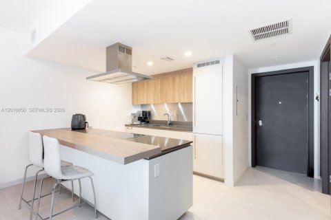 Condominio en venta en Miami, Florida, 1 dormitorio, 77.02 m2 № 2168619 - foto 23