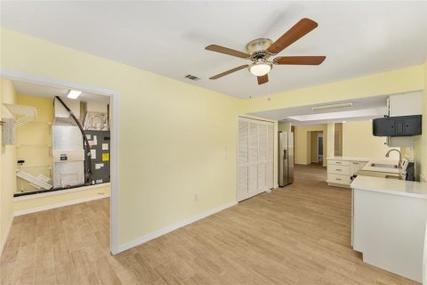 Casa en venta en Gainesville, Florida, 3 dormitorios, 140.38 m2 № 2157419 - foto 19