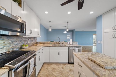 Copropriété à vendre à Port Richey, Floride: 2 chambres, 129.97 m2 № 2408902 - photo 10
