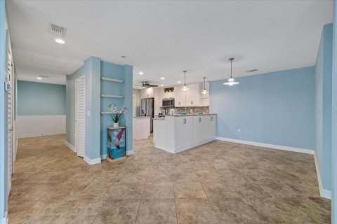 Copropriété à vendre à Port Richey, Floride: 2 chambres, 129.97 m2 № 2408902 - photo 17