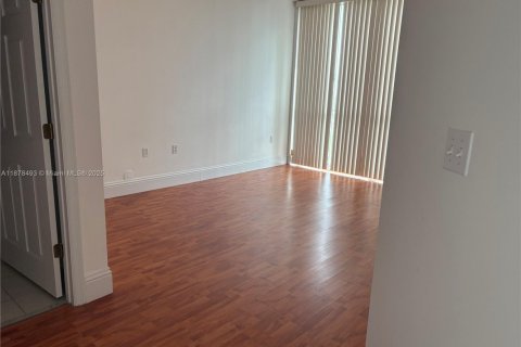 Condominio en venta en Hollywood, Florida, 2 dormitorios, 103.59 m2 № 1981073 - foto 12