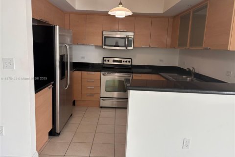 Condominio en venta en Hollywood, Florida, 2 dormitorios, 103.59 m2 № 1981073 - foto 9