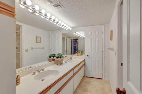 Copropriété à vendre à Hutchinson Island South, Floride: 2 chambres, 116.22 m2 № 2181963 - photo 28