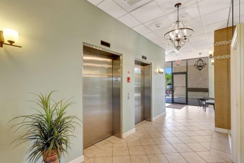 Copropriété à vendre à Hutchinson Island South, Floride: 2 chambres, 116.22 m2 № 2181963 - photo 8