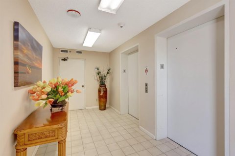 Copropriété à vendre à Hutchinson Island South, Floride: 2 chambres, 116.22 m2 № 2181963 - photo 9