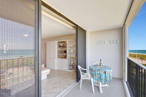 Copropriété à vendre à Hutchinson Island South, Floride: 2 chambres, 116.22 m2 № 2181963 - photo 23