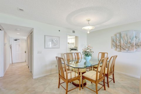 Copropriété à vendre à Hutchinson Island South, Floride: 2 chambres, 116.22 m2 № 2181963 - photo 17